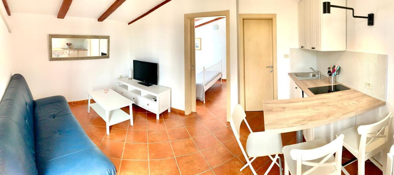 Seaside Apartments Petar クルク エクステリア 写真